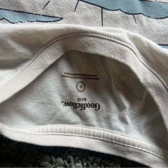 Zion Target Crop Top - Picture 2 of 2